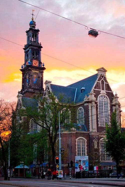Вестеркерк (Westerkerk - западная церковь) - церковь в Амстердаме, построенная по проекту Хендрика де кейзера. 05