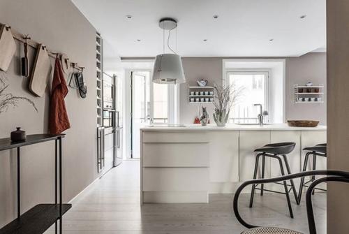 Просторная квартира. В приятной цветовой гамме. 09