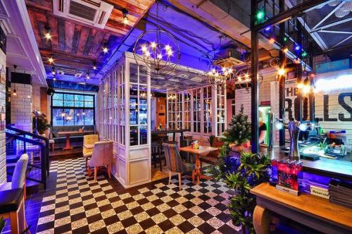 Городское европейское кафе Rolls номер 1 в Перми. 05