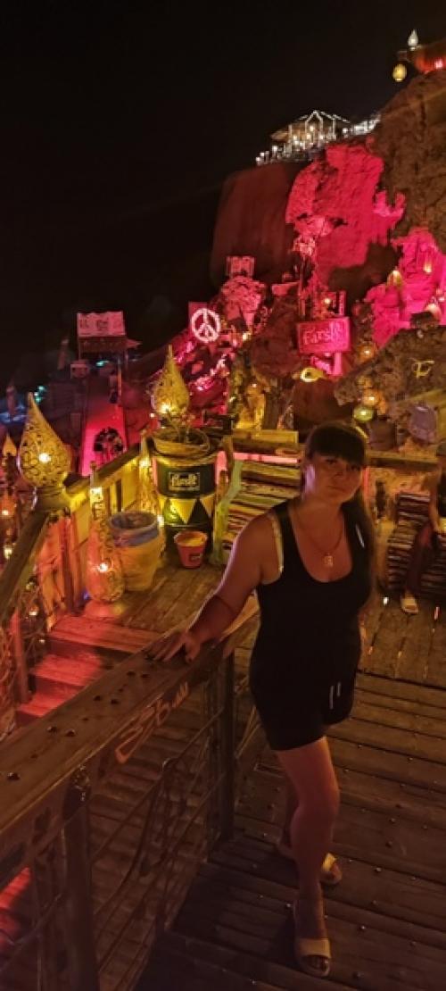 Farsha. Кафе бар фарша находится в районе хадаба на рифе рас ум Сид и считается самым живописным кафе в шарм эль шейхе. 04