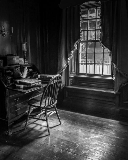 Мэтт Робертс не поддаётся на уговоры фанатов дать хоть намёк, что будет в 12 серии, но сказал уже скоро! 03