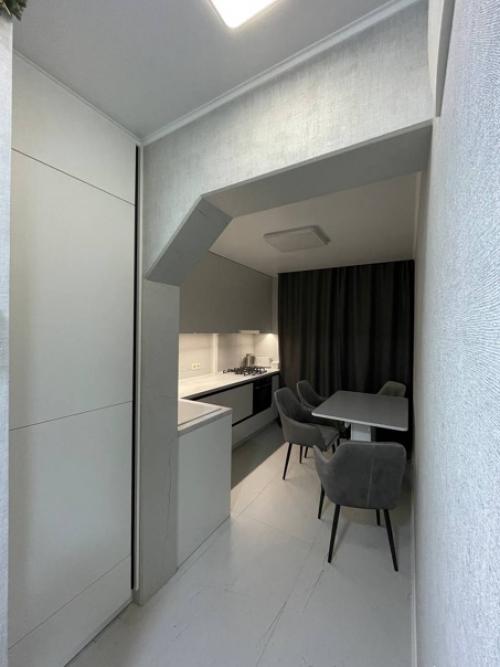 Белую кухни - заветная мечта практически для любой хозяйки иметь. 09