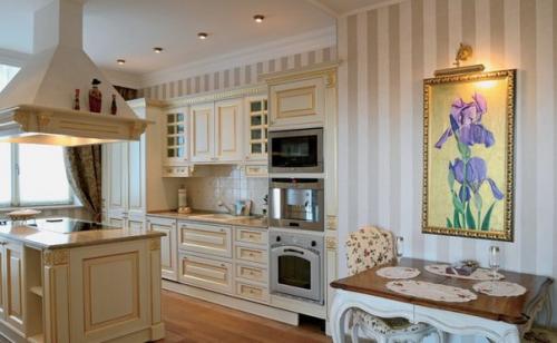 Столовая и кухня в бежевых тонах. 09