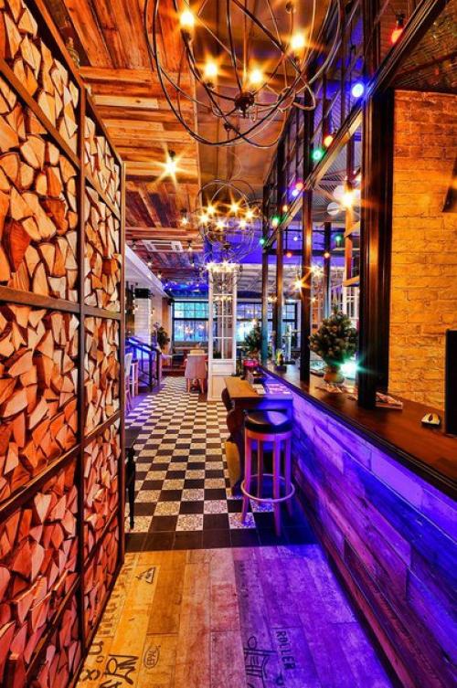 Городское европейское кафе Rolls номер 1 в Перми. 03