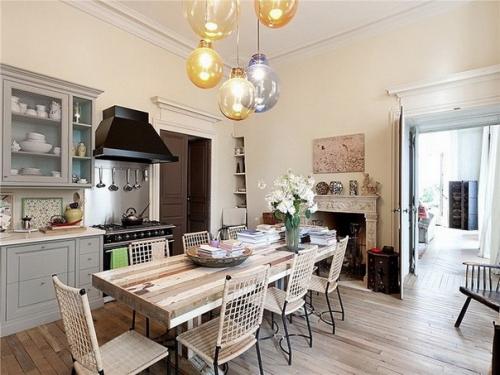 Столовая и кухня в бежевых тонах. 01