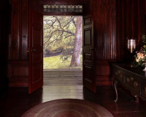 Мэтт Робертс не поддаётся на уговоры фанатов дать хоть намёк, что будет в 12 серии, но сказал уже скоро! 01