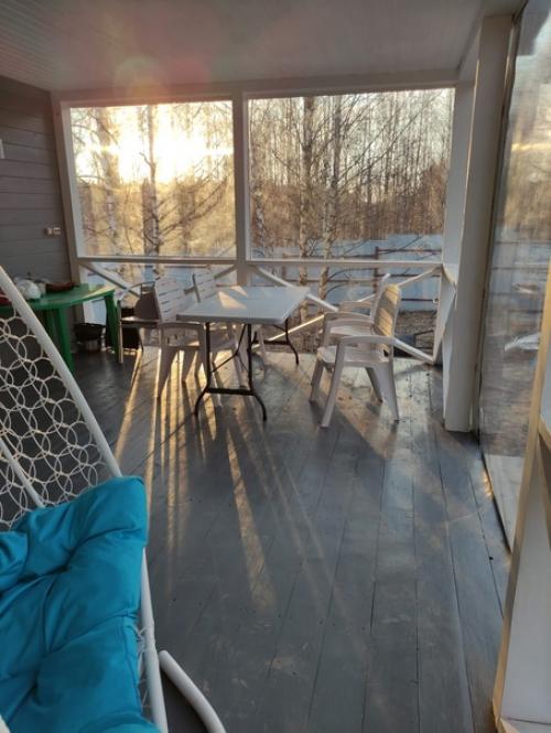 Про веранды.   У меня все время была навязчивая идея, если жить загородом, то большую часть времени проводить на веранде. 01