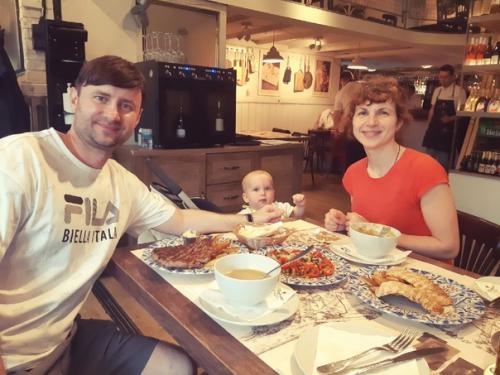 На второй день мы пошли во дворец (конак) княгини любовицы. 04