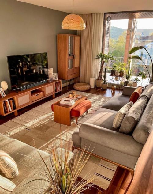 Просторная квартира. В тёплых оттенках. 01