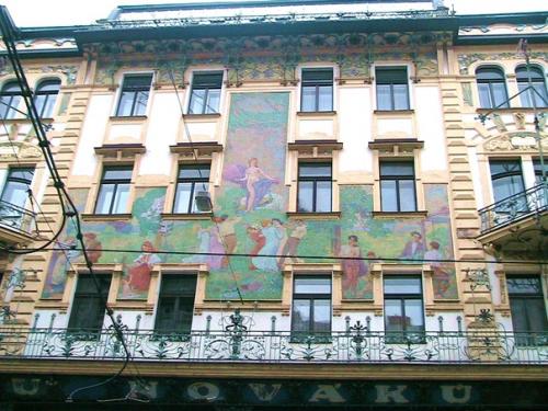 Ли в Петербурге витражные двери были? 01