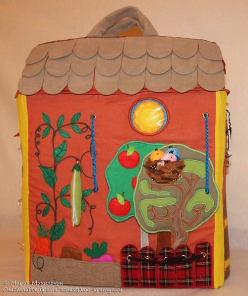 Кукольный домик с развивающими элементами - мечта для каждой девочки! 01