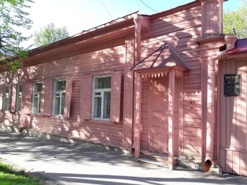 Дом - музей прекрасного русского писателя в. в. вересаева, родившегося в Туле в 1867 году. 01