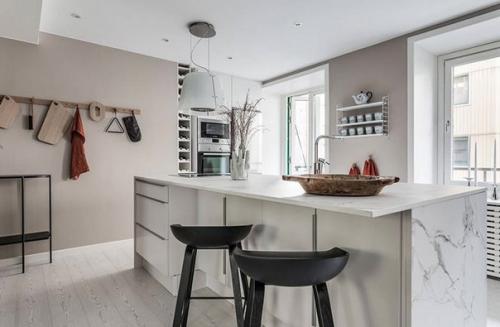 Просторная квартира. В приятной цветовой гамме. 08