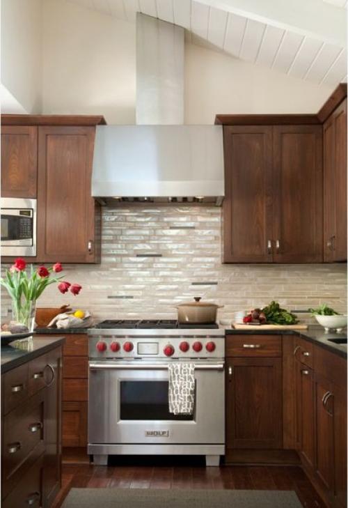 Стеклянная плитка в интерьере кухни и ванной! 04