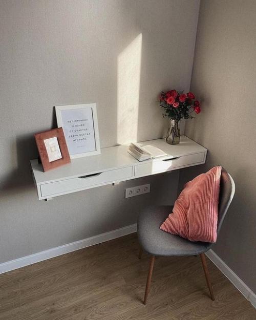 А белый цвет всё - равно будет лидером в дизайне интерьеров. 01