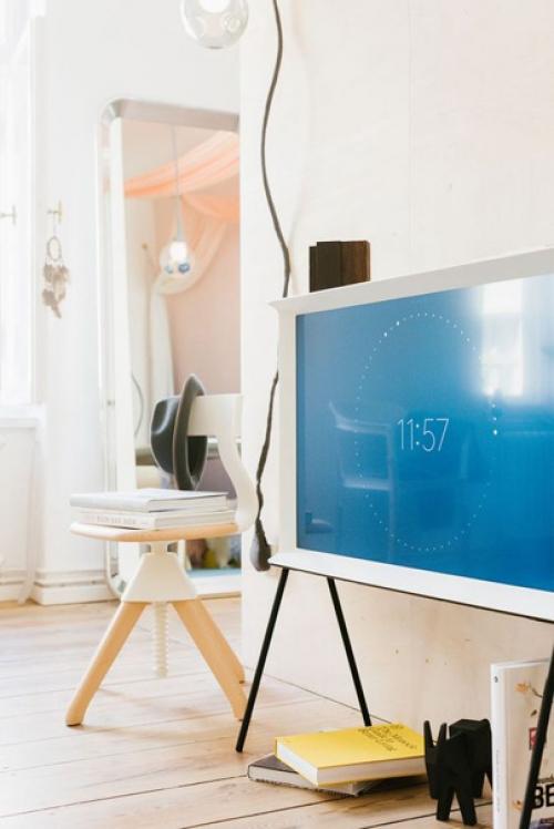 Для скандинавов очень важно, чтобы телевизор вписывался в стиль дома наравне с остальным интерьером. 06