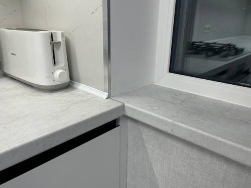 Белую кухни - заветная мечта практически для любой хозяйки иметь. 03