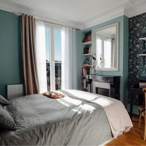 Дизайнер Екатерина Данилова сделала в парижской квартире легкую перепланировку и оформила интерьер под кодовым названием Цветы и Птицы. 04