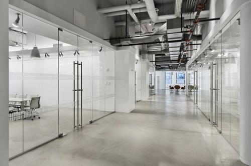 Офис компании LF USA в зданиии эмпайр - стейт - билдинг. 05