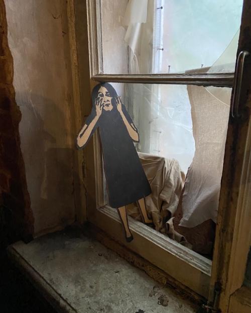 За фасадами красивого Петербурга все меньше и меньше атмосферы прошлого. 09