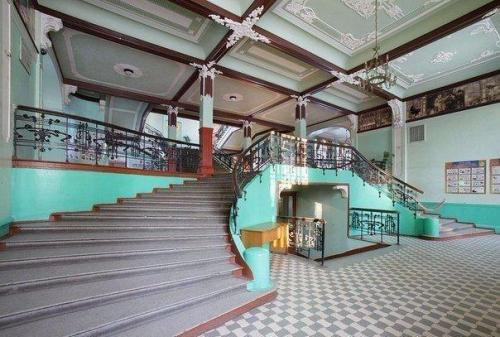 Самая красивая школа России - ногинская средняя школа номер 10. 07