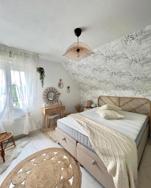 Дома молодой семьи, залитый естественным светом и выполненный в приятной природной цветовой гамме. 06