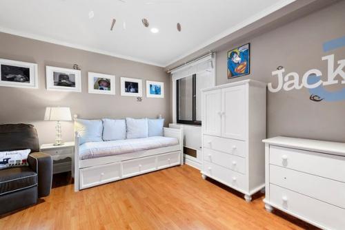 Детская комната - это самое мобильное помещение в доме: дети растут, и интерьер должен меняться вместе с ними и подстраиваться под их потребности. 06