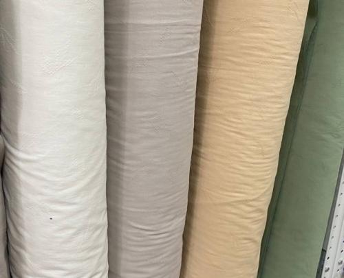 Постельное белье на заказ - это отличный способ создать уникальный и стильный интерьер в спальне. 04