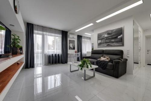 Современный дизайн двухкомнатной квартиры 45 кв.  