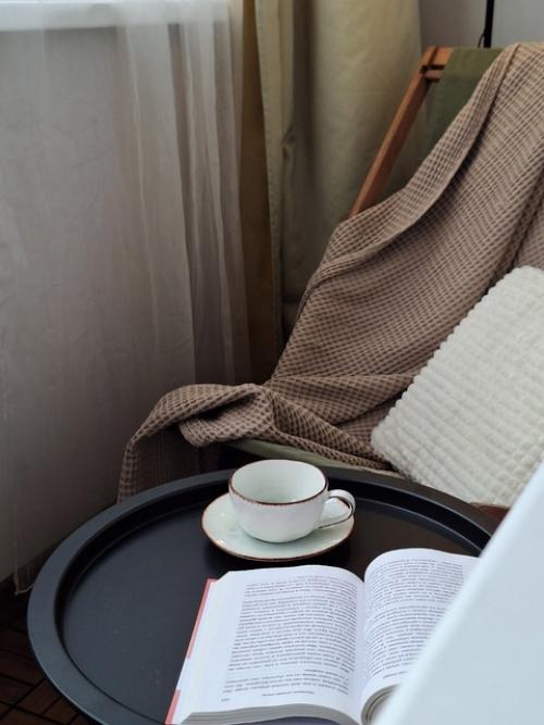 Сделать балкон уютнее мне было легче всего. 03