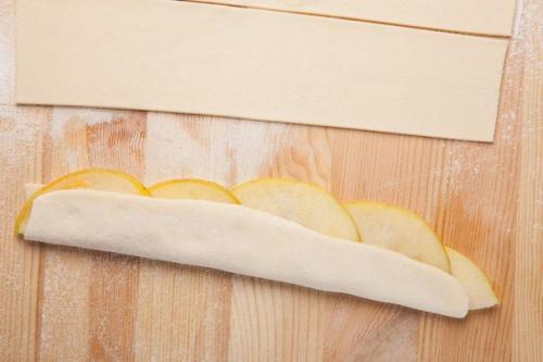 Яблочные розы?   Ингредиенты. 07