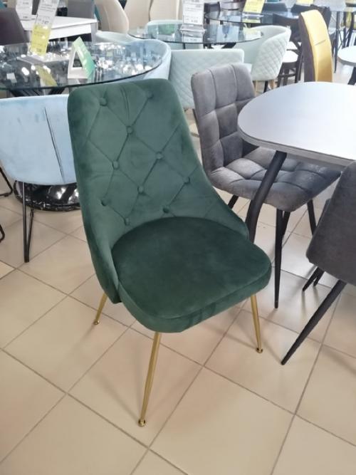 Поступление новинок.   Яркие стулья - отличное решение для тех, кто хочет добавить цвета в интерьер кухни или столовой. 01