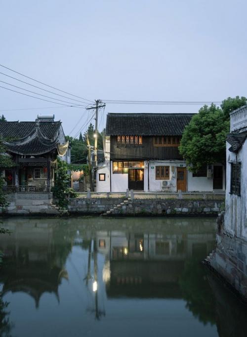 Дом в Шанхае: как вдохнуть свет в старое пространство. 02