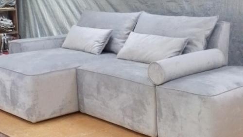 Диван в гостиную Даяна с дополнительным спальным местом, приехал на ПМЖ в коттеджный поселок новые пазелы. 03