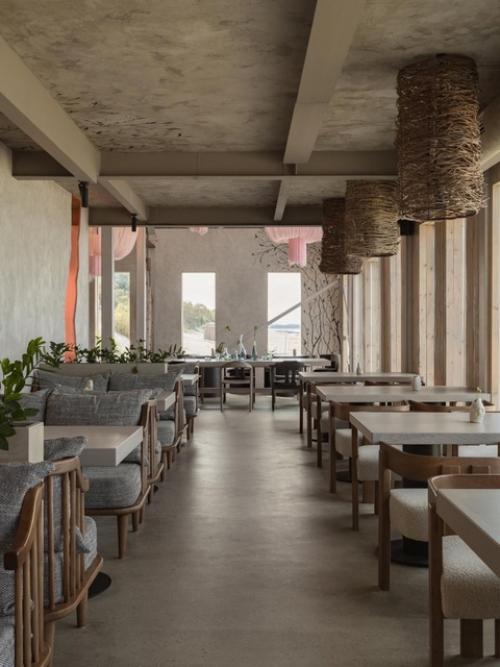 Реализованный интерьер ресторана на территории глэмпинга Малина, на берегу балтийского моря. 03