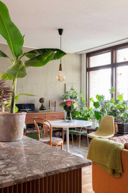 Квартира дизайнера интерьеров, эксперта по тенденциям маллы Тапио напоминает дом ее детства. 02