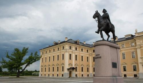 Дворец петра I и константиновский дворец в Стрельне. 01