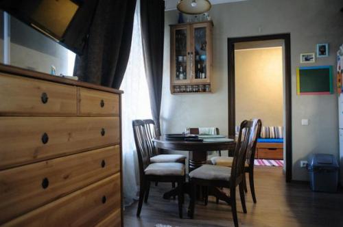 Интерьер квартиры в старом доме на ул. Крылова 23/1, построенного еще в 1910-х годах. 02