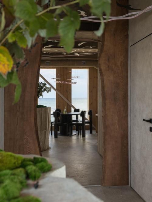 Реализованный интерьер ресторана на территории глэмпинга Малина, на берегу балтийского моря. 02