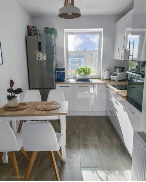 Уютный скандинавский интерьер в небольшой квартире. 01