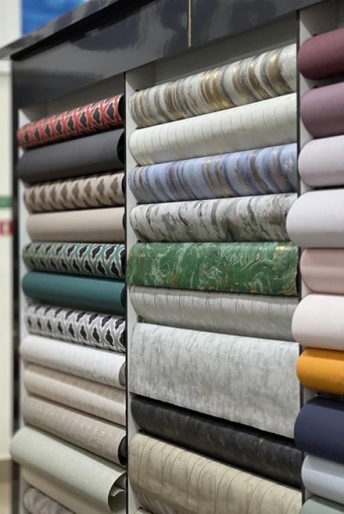 Преобразите свой дом с разноцветными обоями: яркость и стиль в одном дизайне! 03