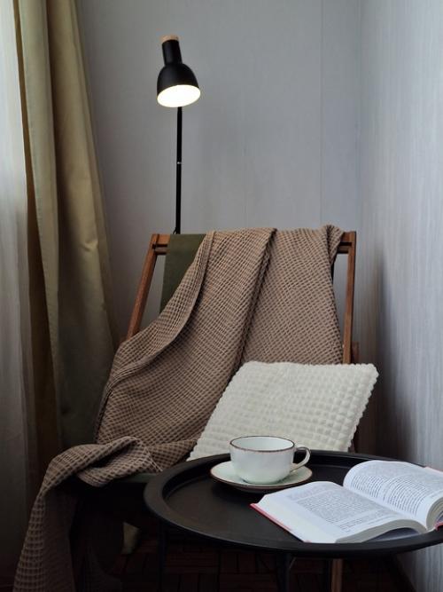 Сделать балкон уютнее мне было легче всего. 05