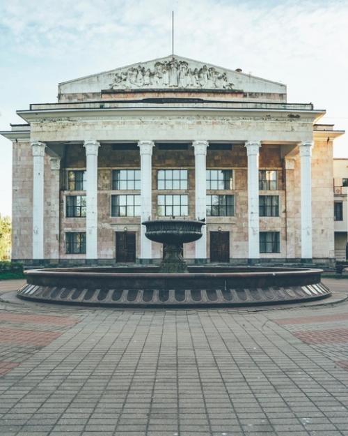 Дворец культуры Авиатор был построен в 1932-1937 годах по проекту знаменитого московского архитектора Якова Абрамовича корнфельда. 04