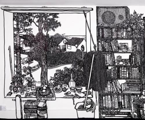 Charlotte Mann разрисовывает интерьеры и экстерьеры домов и квартирчерным маркером. 07