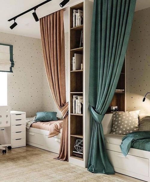 В том случае, если детей двое, а комната одна, можно также красиво и органично спроектировать интерьер. 01