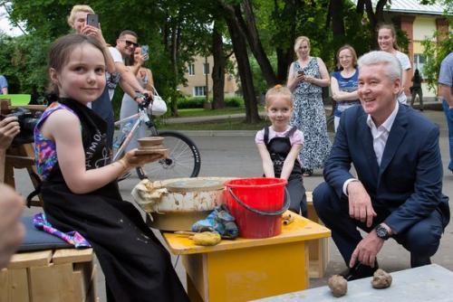 На ВДНХ открылись Дом Ремесел и летний рынок фермерия! 01
