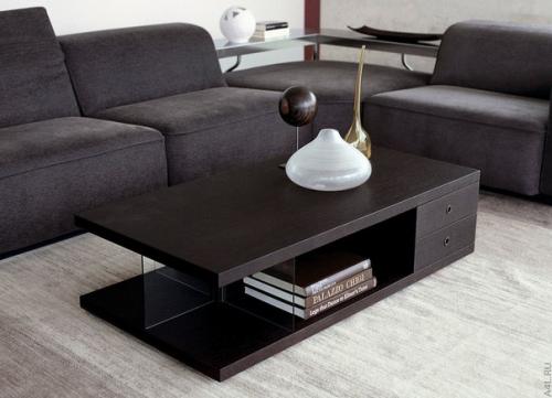 Казалось бы, что может быть бесполезнее, чем журнальный столик? 04