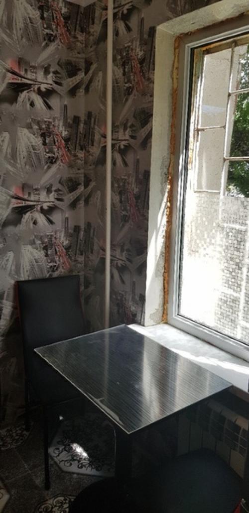 Кухня всего 5 м для двоих хватит! 05