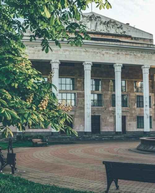 Дворец культуры Авиатор был построен в 1932-1937 годах по проекту знаменитого московского архитектора Якова Абрамовича корнфельда. 03