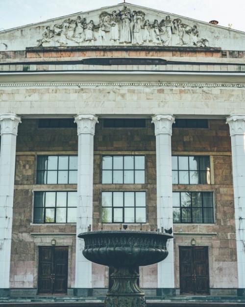 Дворец культуры Авиатор был построен в 1932-1937 годах по проекту знаменитого московского архитектора Якова Абрамовича корнфельда. 05